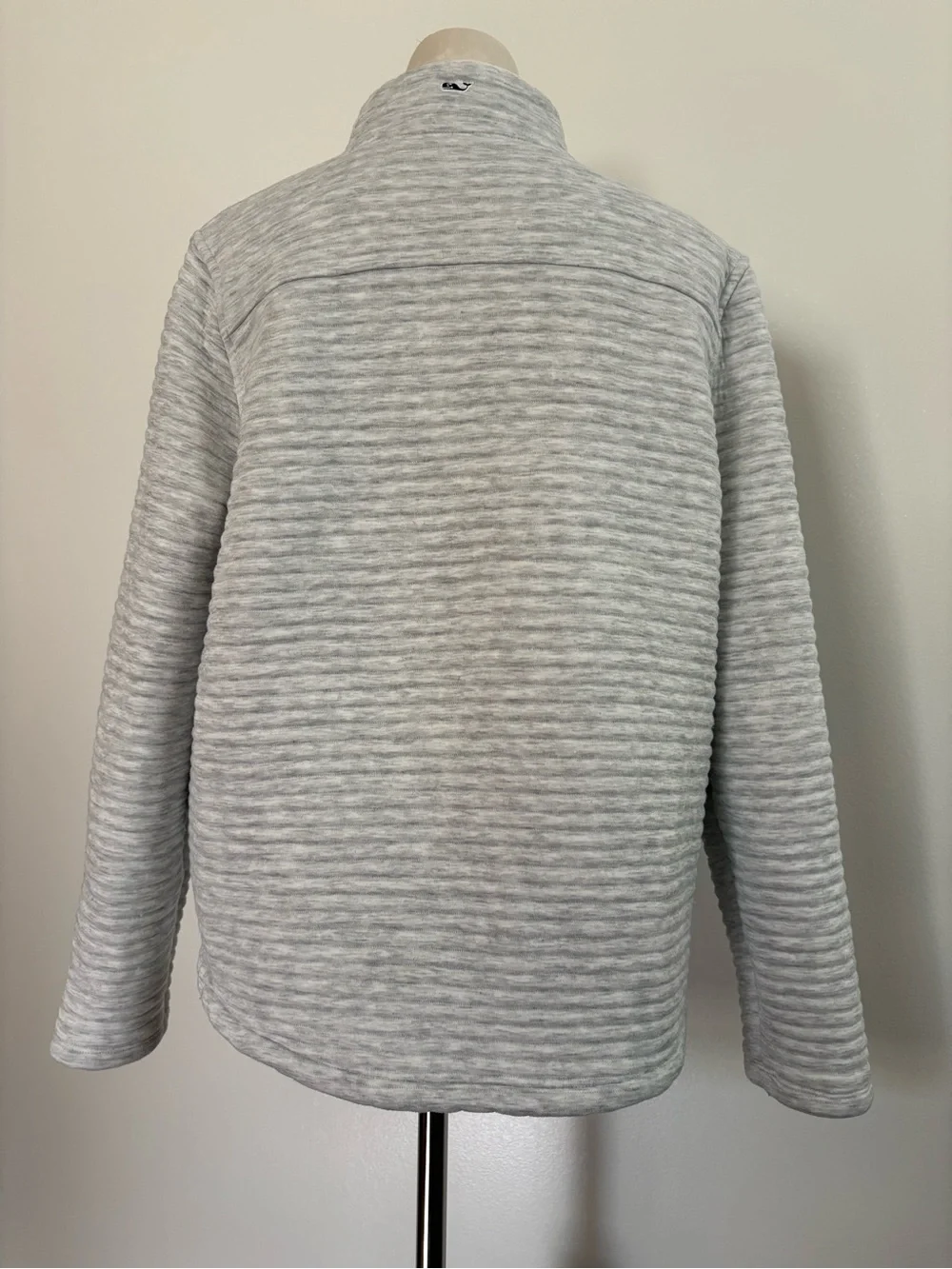 Vineyard Vines light gray